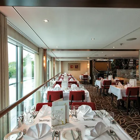 Crossgates Hotelship 4 Star - Altstadt - Hotel Cologne