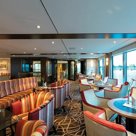 Hotel Crossgates Hotelship 4 Star - Altstadt - Cologne