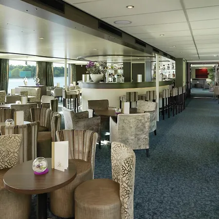 Crossgates Hotelship 4 Star - Altstadt - 3* Cologne
