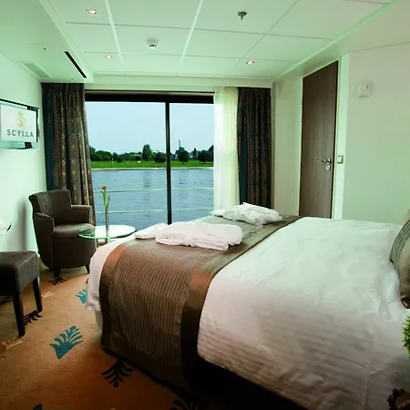Hotel Crossgates Hotelship 4 Star - Altstadt - 3*